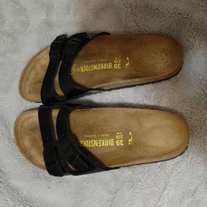 Like New - Birkenstock Sandles Size 39 Narrow